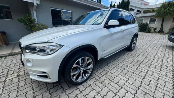 BMW X5 3.0 FULL 4X4 35I 6 CILINDROS 24V GASOLINA 4P AUTOMÁTICO BMW X5 3.0 FULL 4X4 35I 6 CILINDROS 24V GASOLINA 4P AUTOMÁTICO